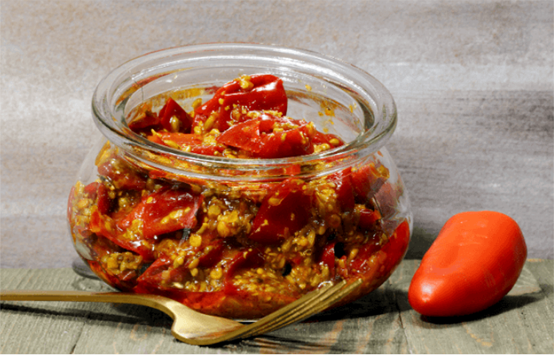 (Red Chili Pickle)